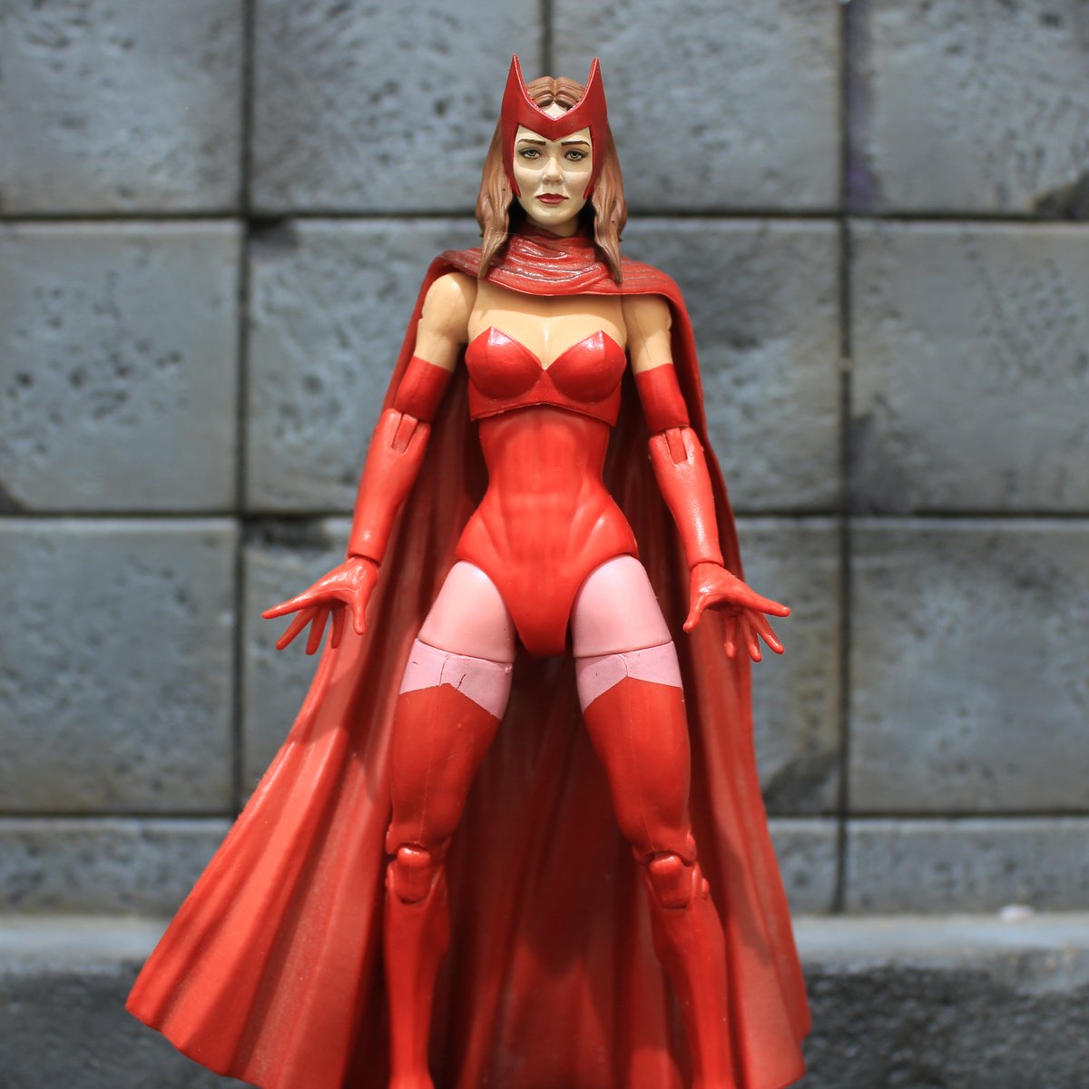 送料無料/美品 絶対！お買い得WANDA高級ャディスタンド式RED Red Witch Classic | VAULT Custom Figures